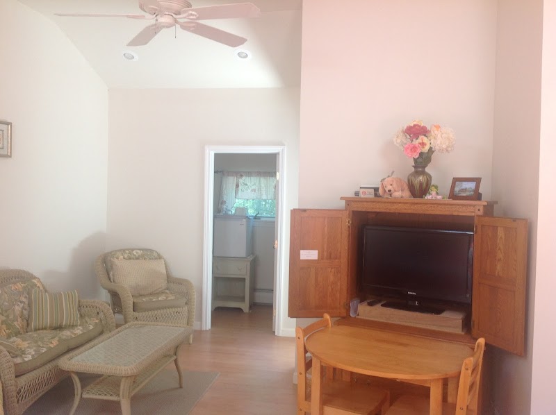 Burgess Bed & Bath photo 4