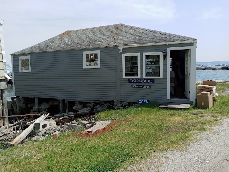 Dockside Books & Gifts photo 3