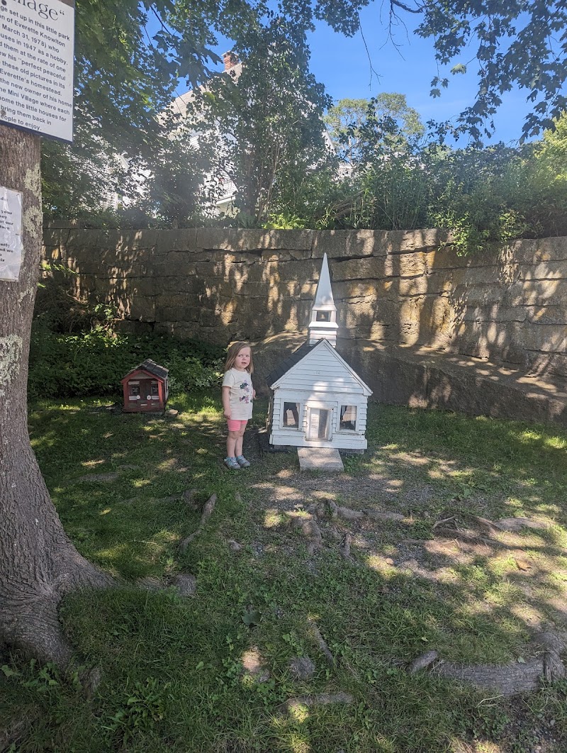 Little Houses of Stonington Village photo 3