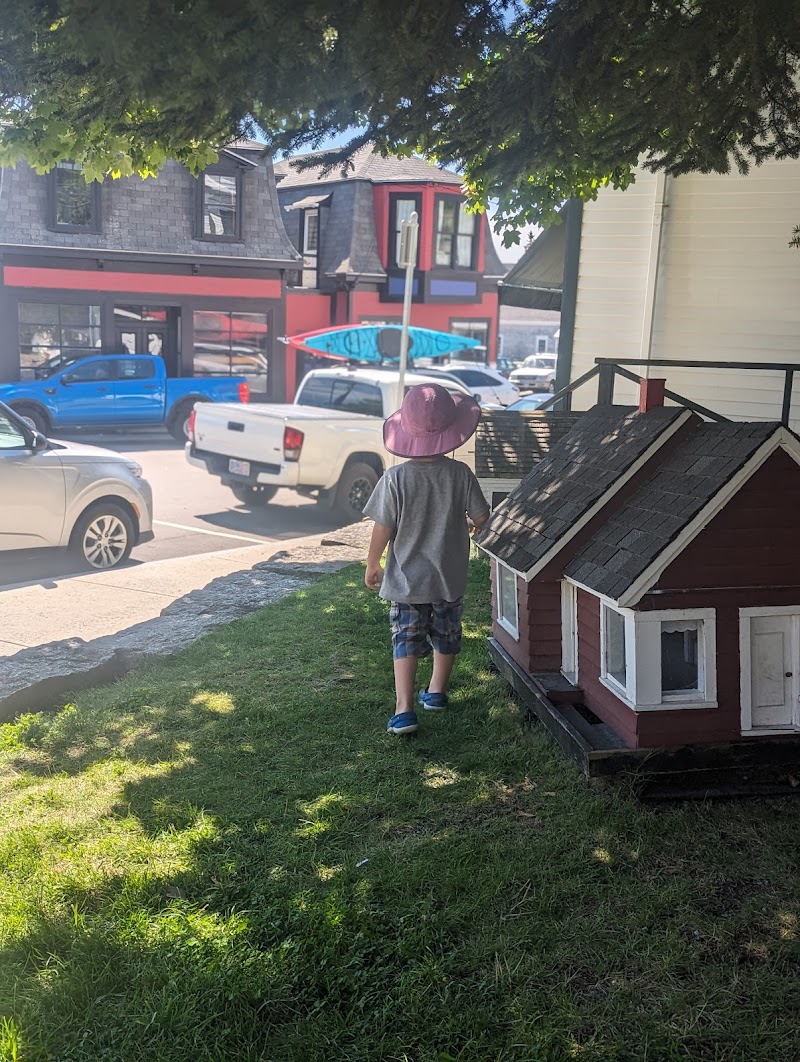 Little Houses of Stonington Village photo 4